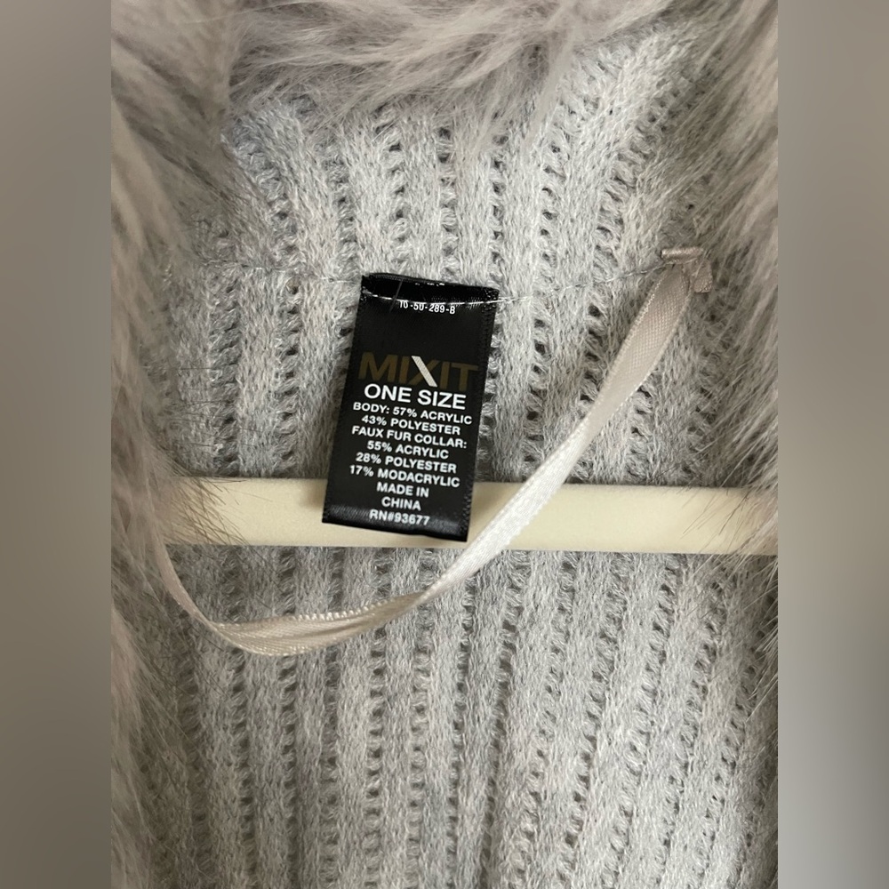 Mixit Soft Light Gray Open Knit Poncho with Faux Fur Trim - Picture 2 of 6